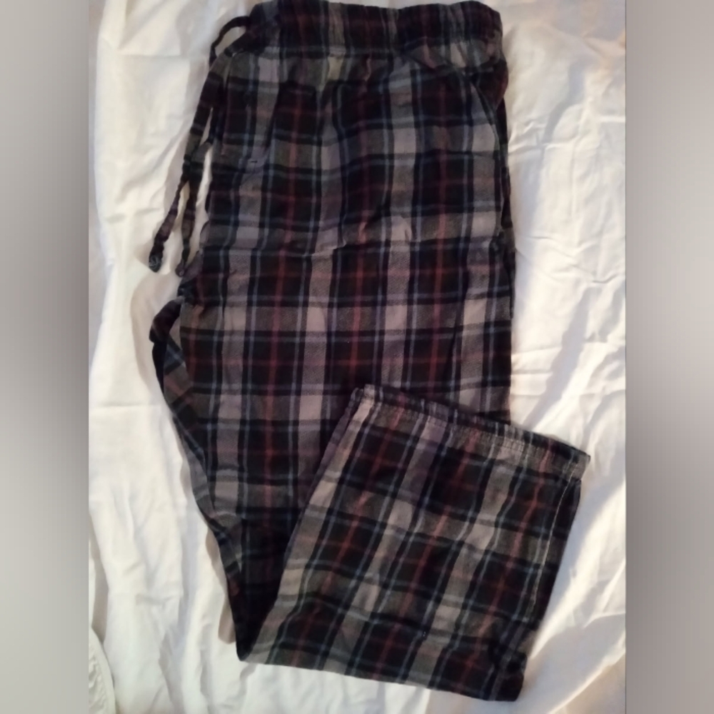 🖤🍂 Woolrich Men's Plaid Pajama Pants - Black and Red